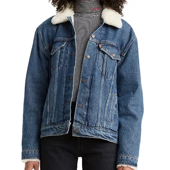 Levi's Jackets & Blazers - Levi’s Sherpa Lined Jean Jacket